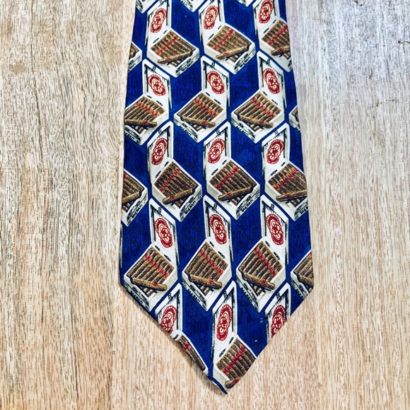 Les Impromptus Paris 100% Silk Cigar Tie Motif - Picture 3 of 3